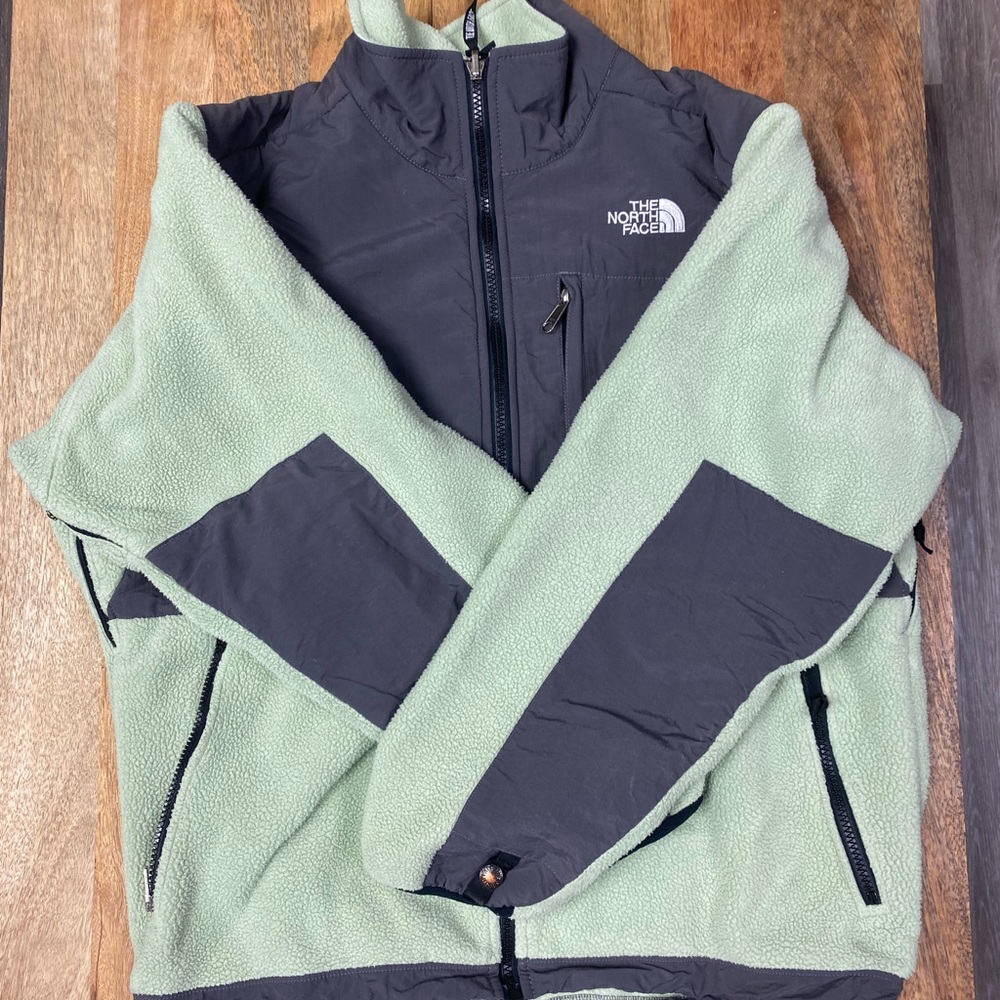 Mint green north face fleece